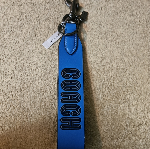Coach keychain fob - Picture 1 of 6